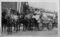 Horse drawn parade entry by Mornovia Hisgh School